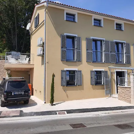 Apartament Krista