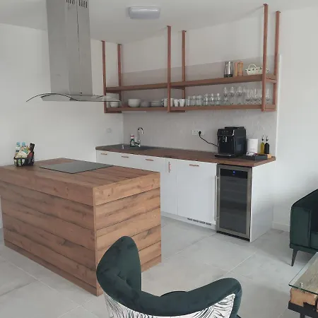 Apartament Krista *