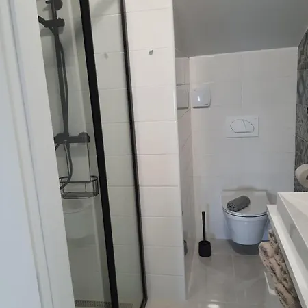 Krista Apartament *